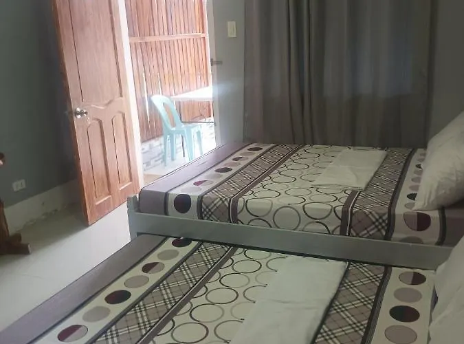 Indino's Sardines Run And Sea Turtle 1 Minute Walking Distance Guest house 3*