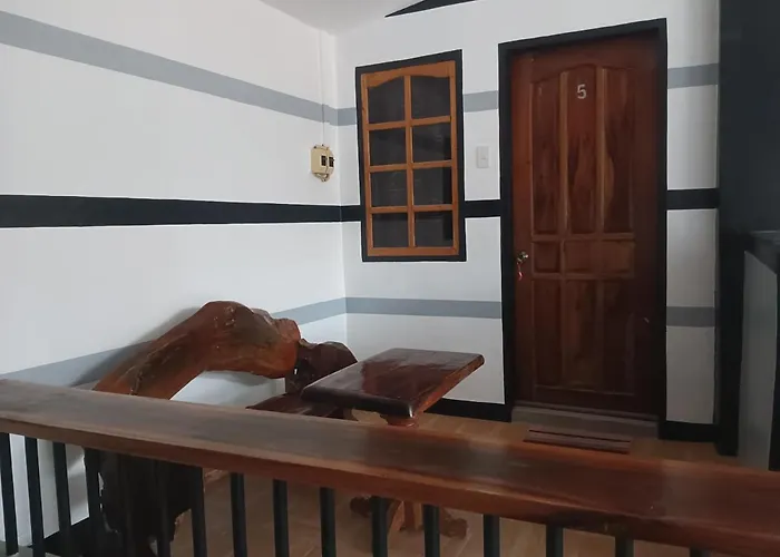 Guest house Indino's Sardines Run And Sea Turtle 1 Minute Walking Distance