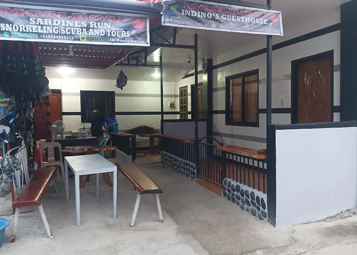 Indino's Sardines Run And Sea Turtle 1 Minute Walking Distance Guest house Moalboal